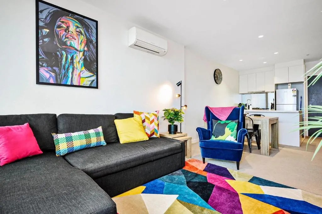 Image of Sunny Southbank Retreat With City Views