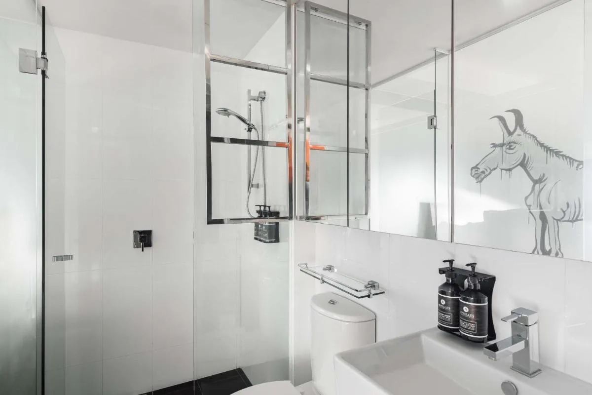 Image 2 of The Cullen Melbourne – Art Series