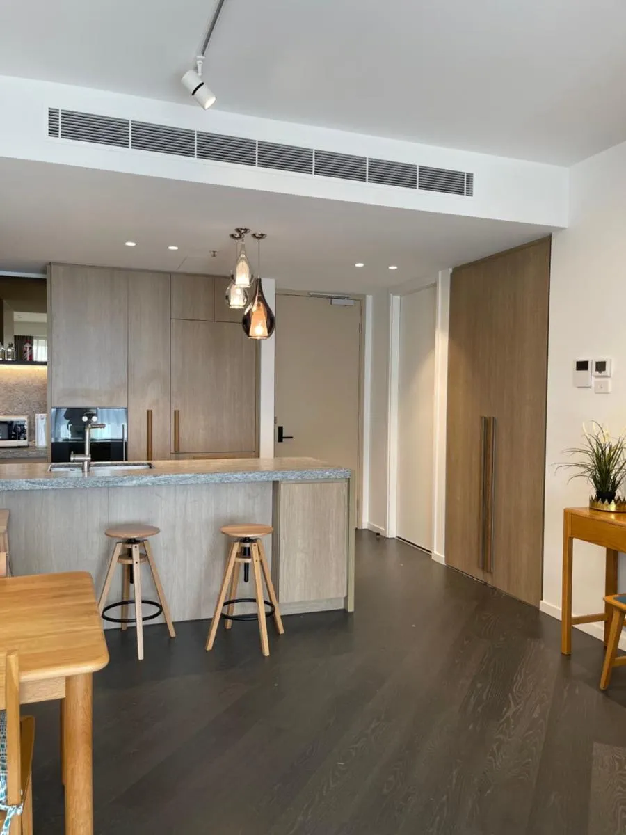 Image 4 of The Fawkner Apartment Bay-view pool/Gym Free Parking