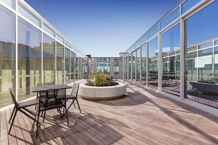Image 6 of The Fawkner Apartment Bay-view pool/Gym Free Parking