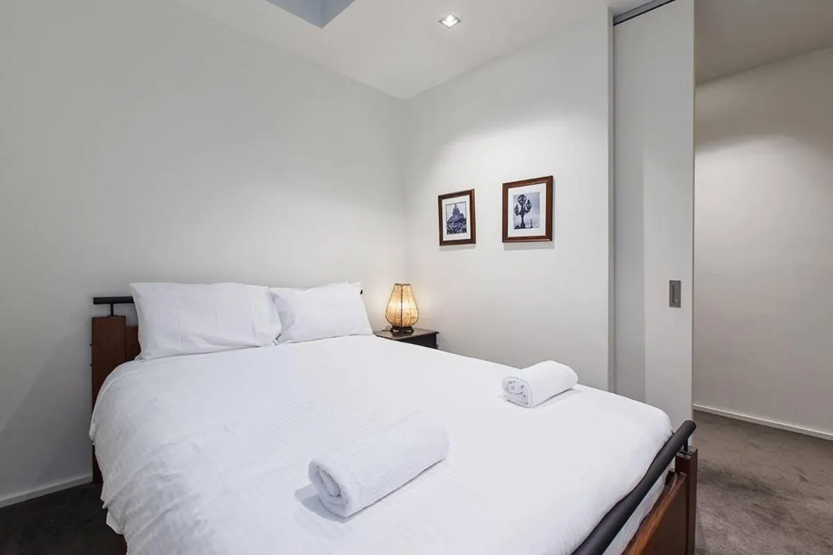 Image 1 of The Nook – A Prime Location to Explore Melbourne