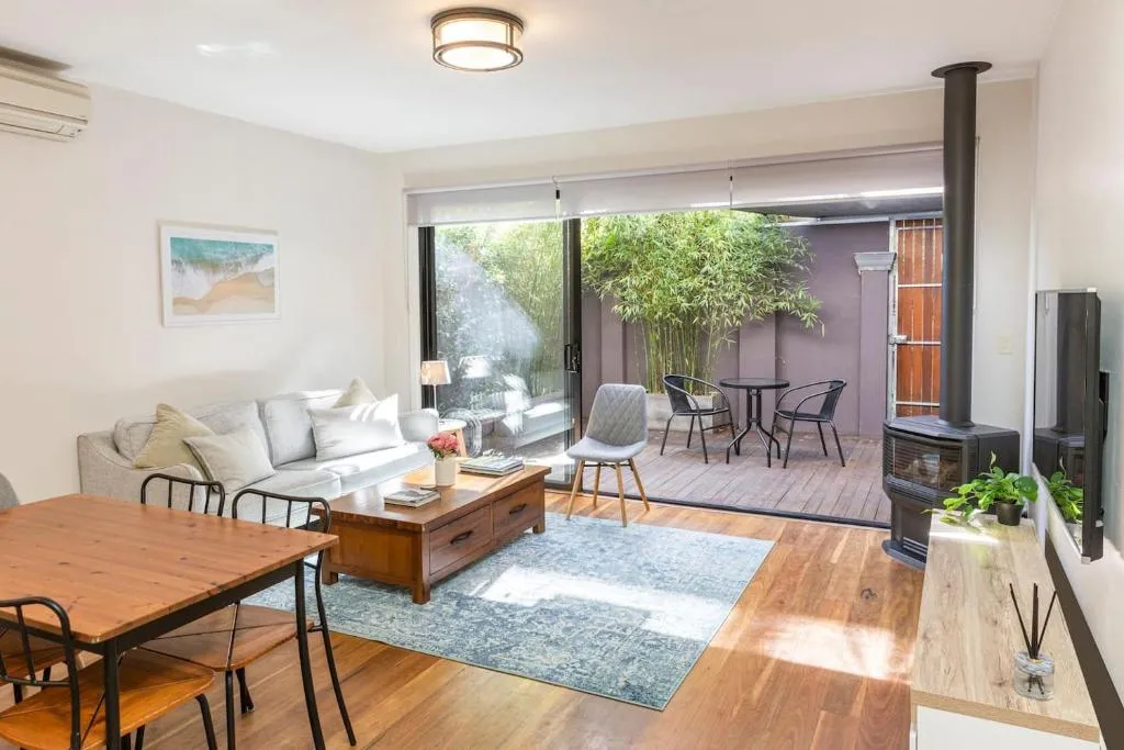 Image of ‘The Stylish Victorian’ Indoor-outdoor Local Living