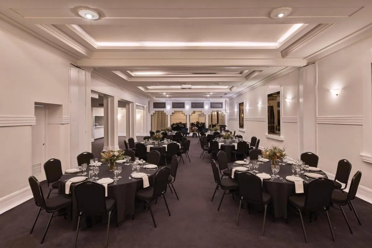 Image 4 of The Victoria Hotel