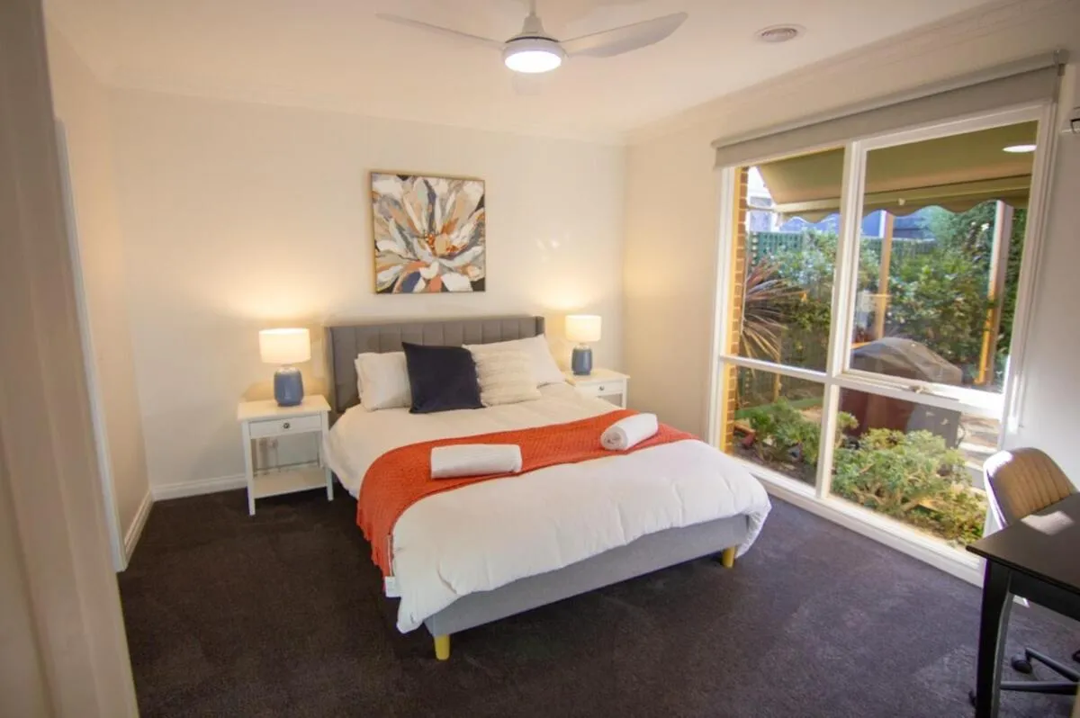 Image 1 of Tranquil Highett House With Storage-2k From Beach!