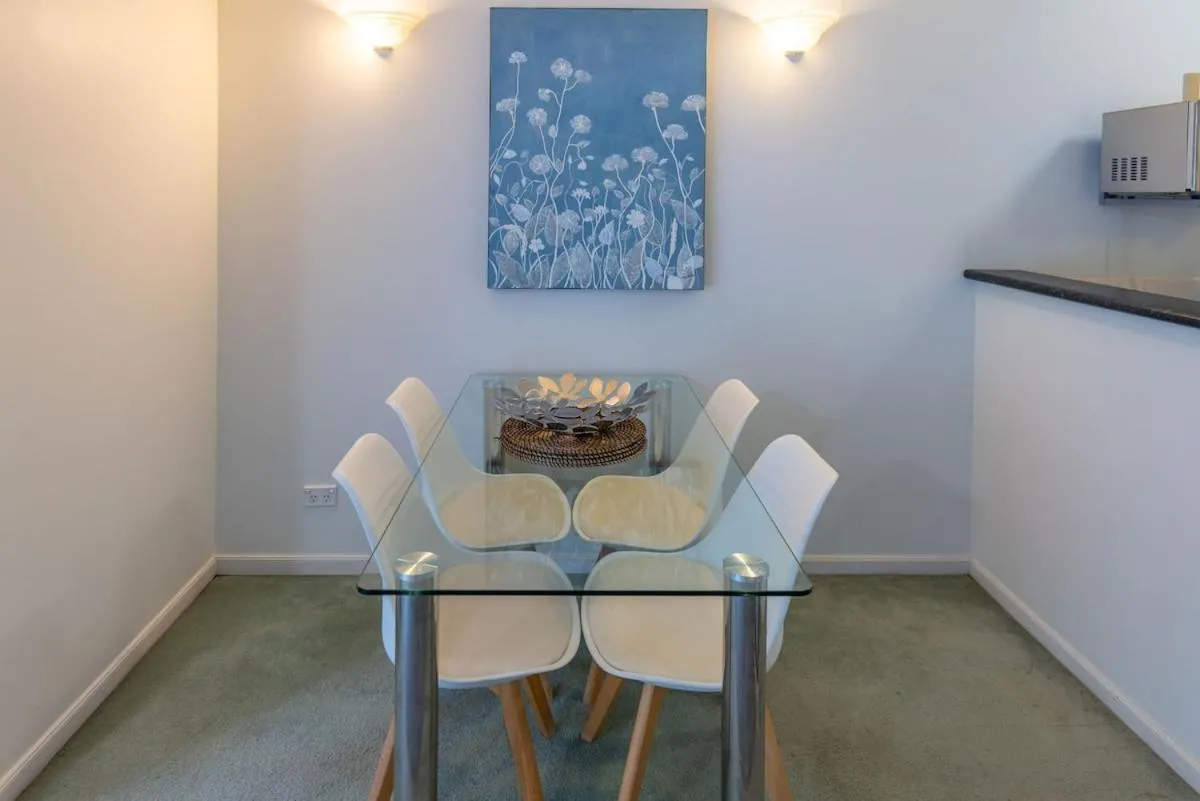 Image 4 of Tranquil Oasis 2 bdrm pool tennis gym