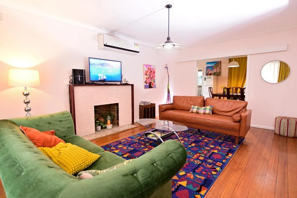 Image of Two Pines, whole home in Tullamarine near airport!