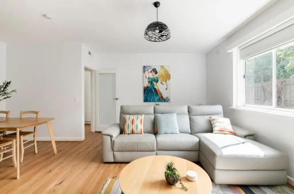 Image of Unwind in style only 7km from CBD