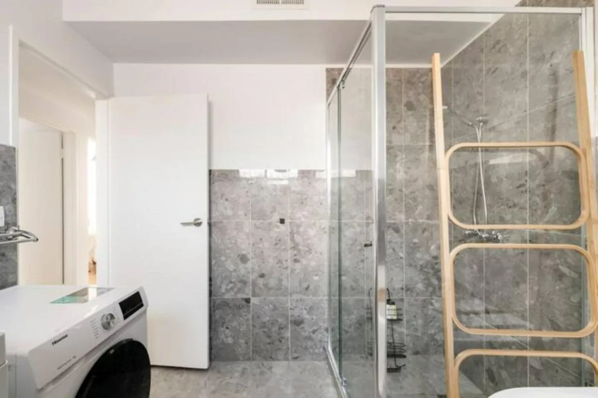 Image 2 of Unwind in style only 7km from CBD