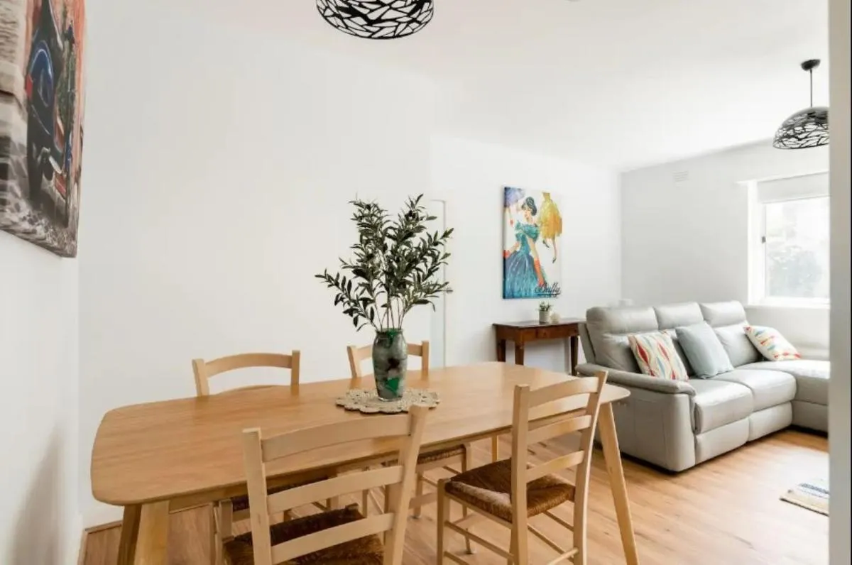 Image 3 of Unwind in style only 7km from CBD