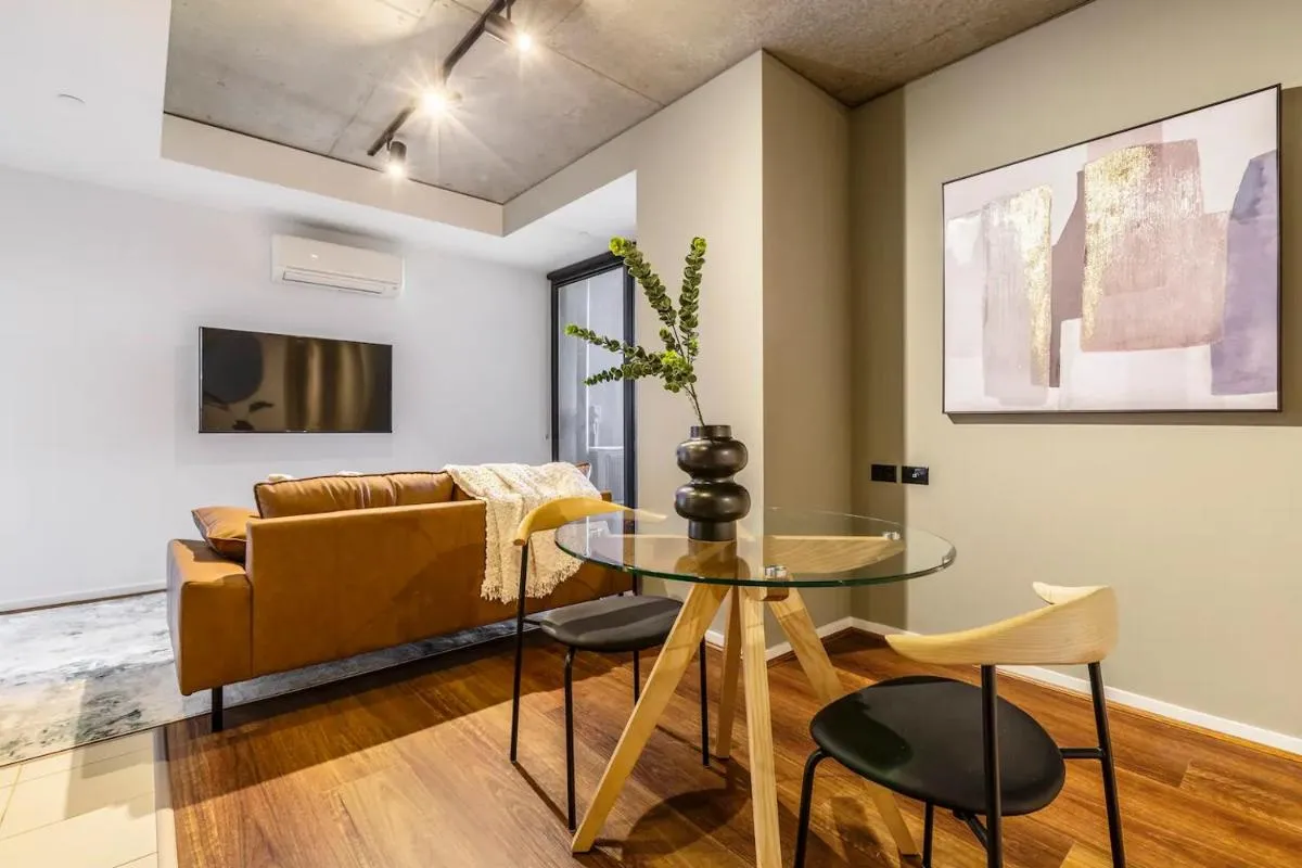 Image 4 of Urban Hideaway in Melbourne’s Epicentre