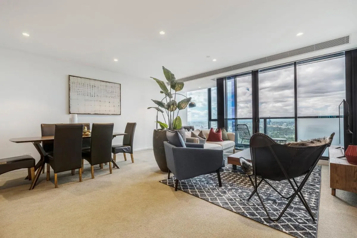 Image 4 of VAQUAY Blanc In Southbank