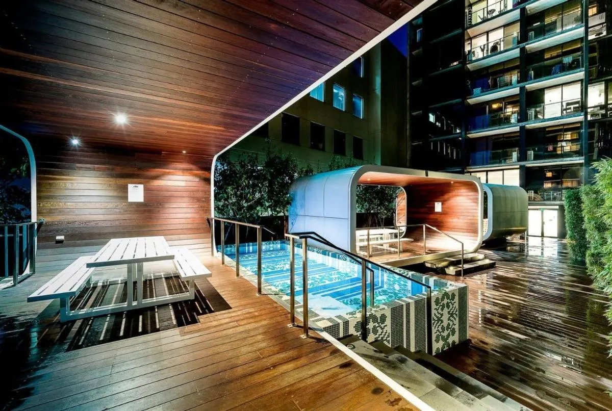 Image 3 of VAQUAY Bronte In Southbank