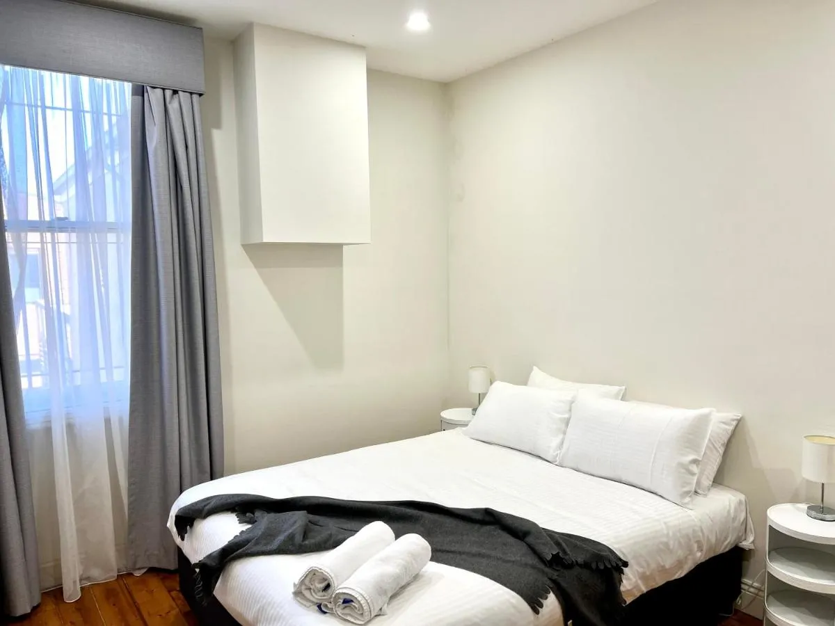 Image 6 of Victorian Terrace in the heart of it all!