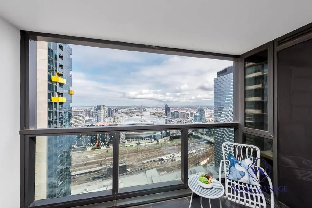 Image 6 of WOW Apartment on Lonsdale