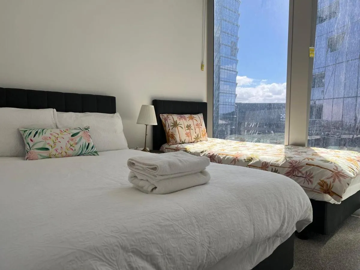 Image 1 of WSP harbour view flat with free parking