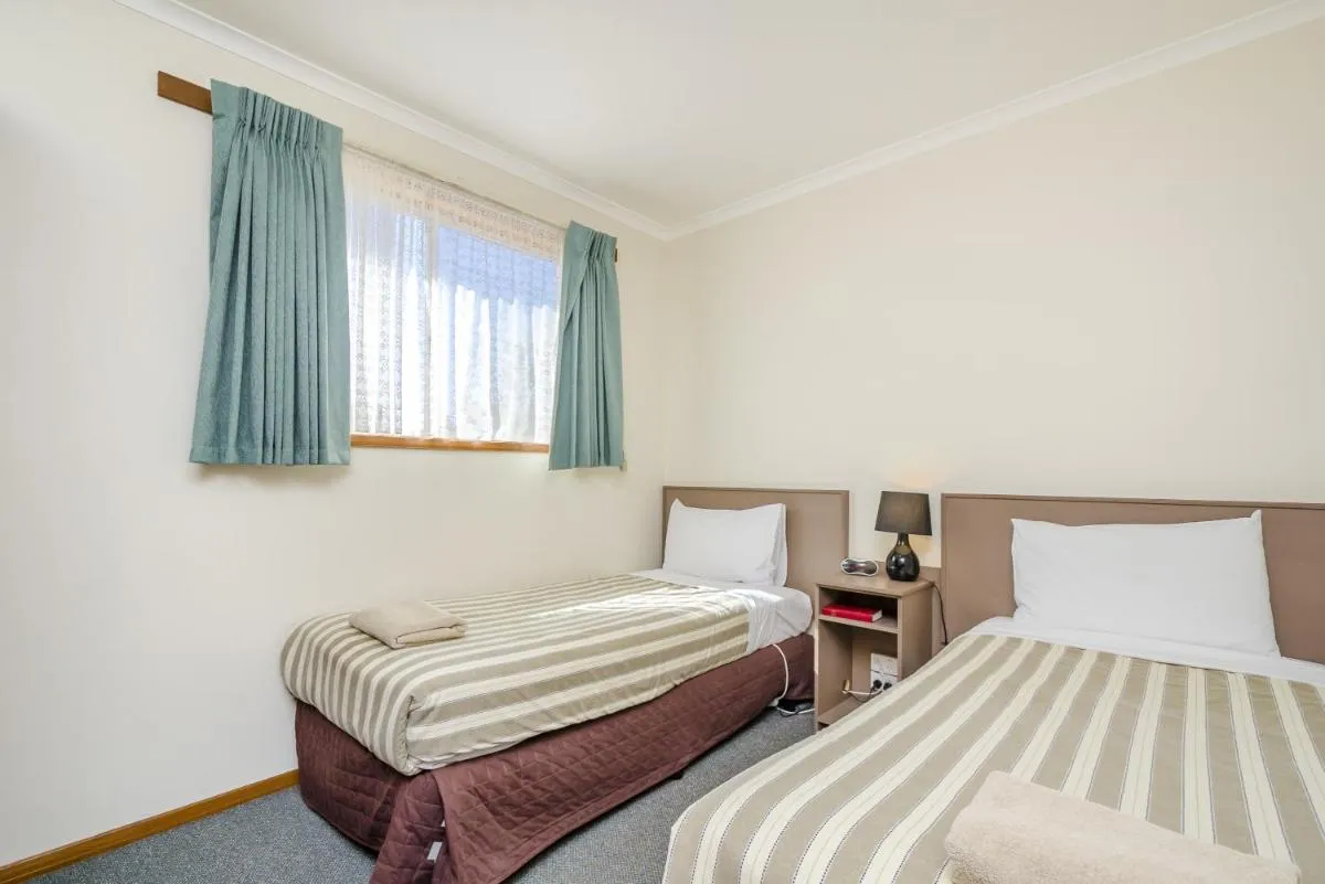 Image 1 of Werribee Motel and Apartments
