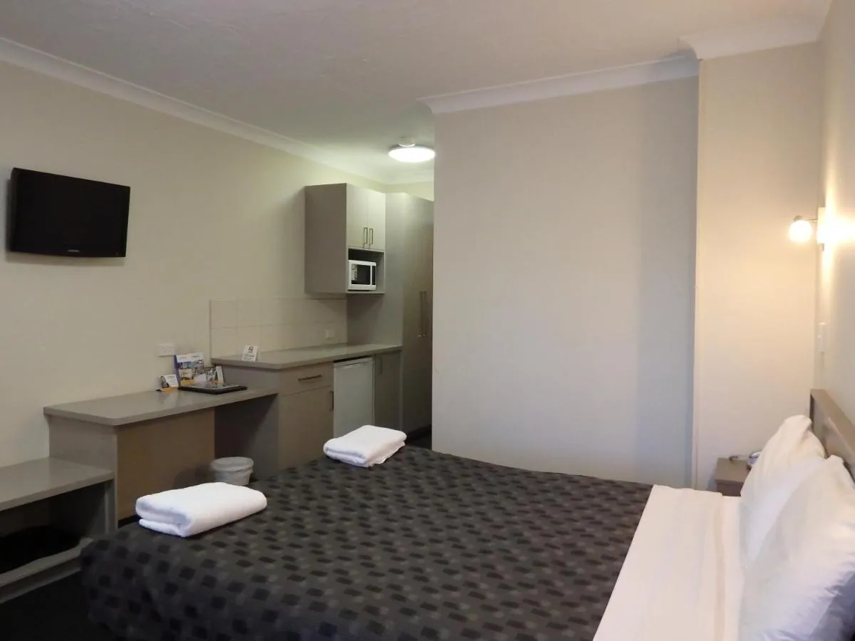 Image 2 of Werribee Motel and Apartments