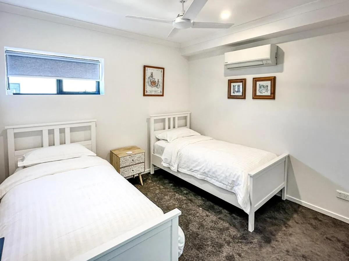 Image 6 of Williamstown Townhouse