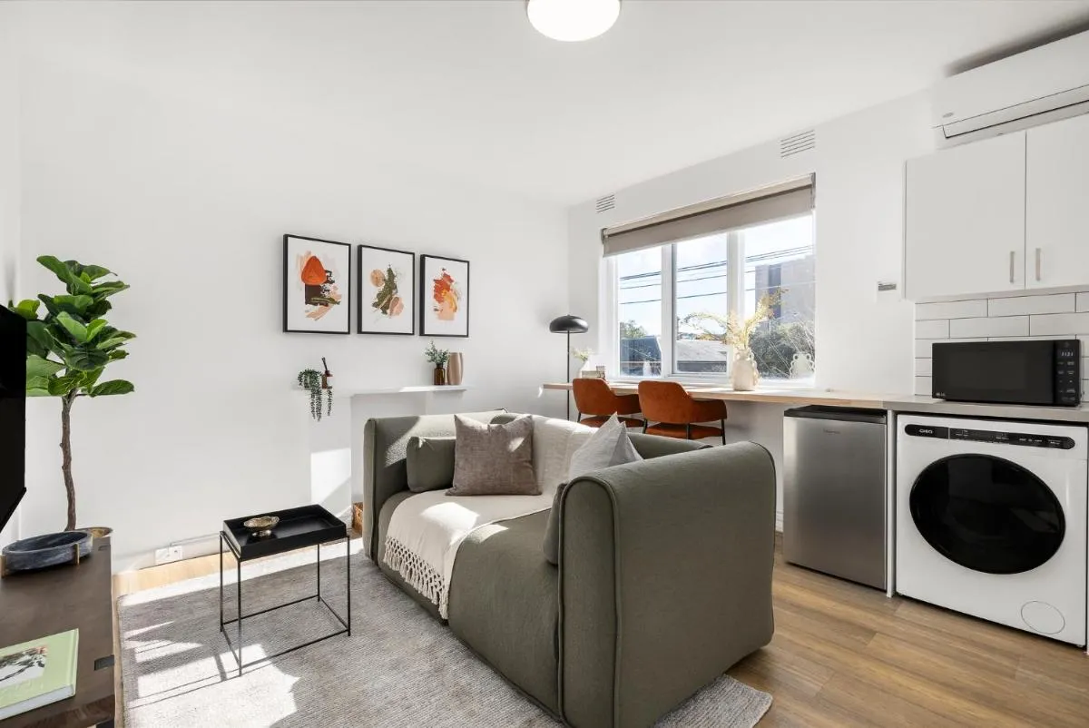 Image 3 of Windsor Apartments by Urban Rest