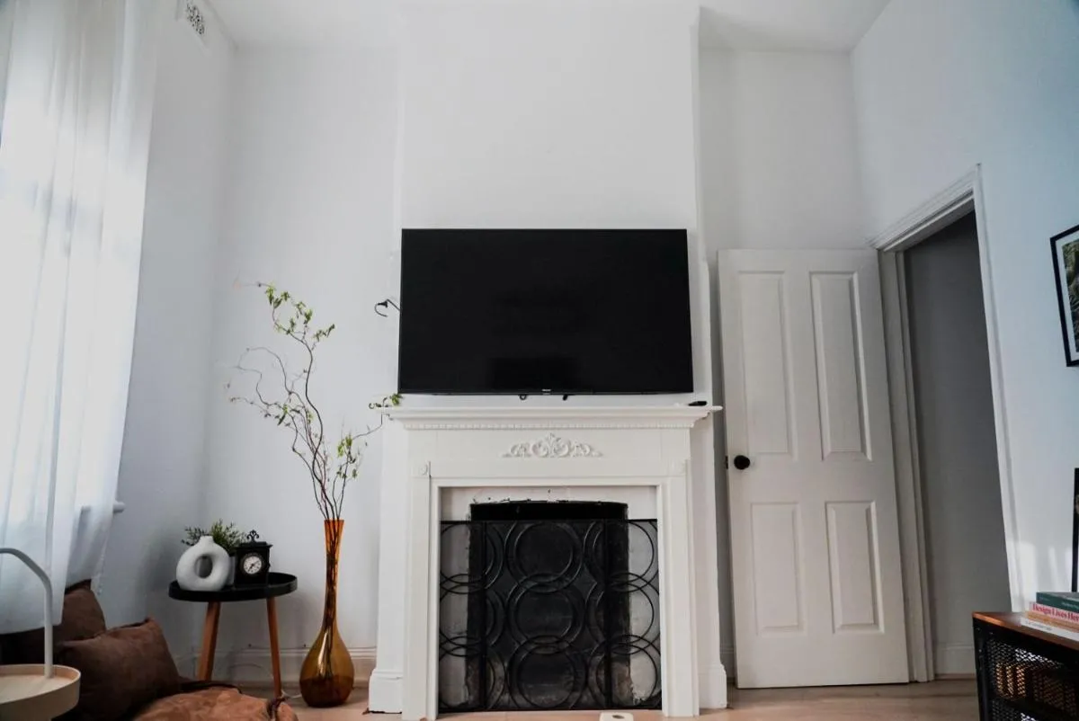 Image 4 of Your home on Smith St Collingwood Melbourne with parking