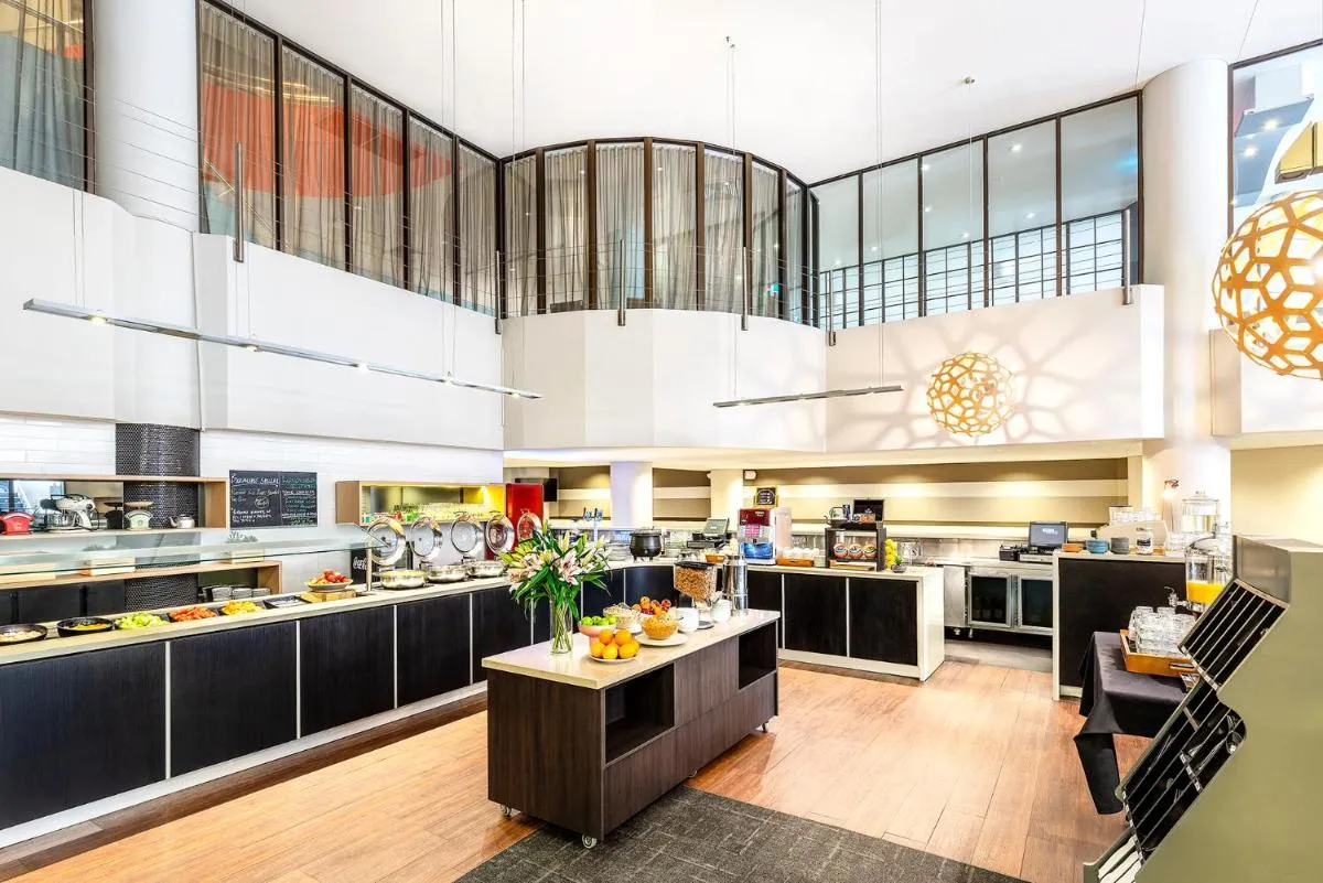 Image 3 of ibis Melbourne Hotel and Apartments