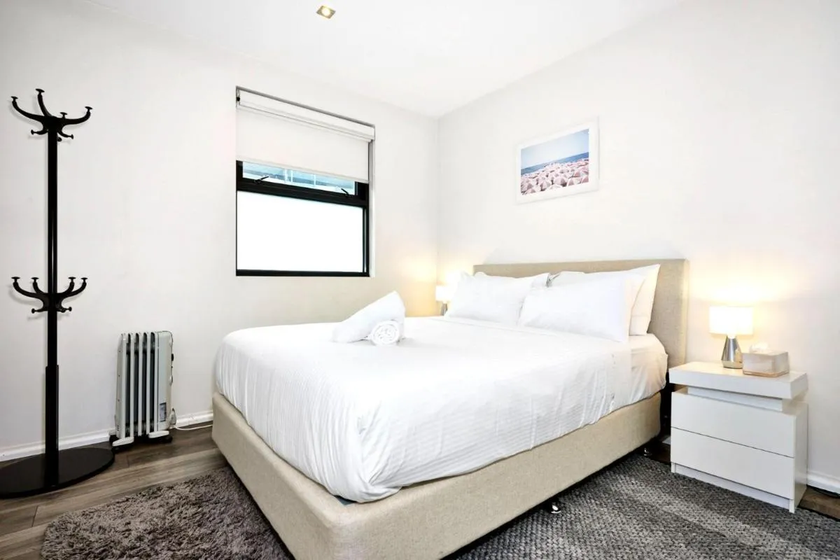 Image 6 of 2BR Apartment with Ocean Views Parking