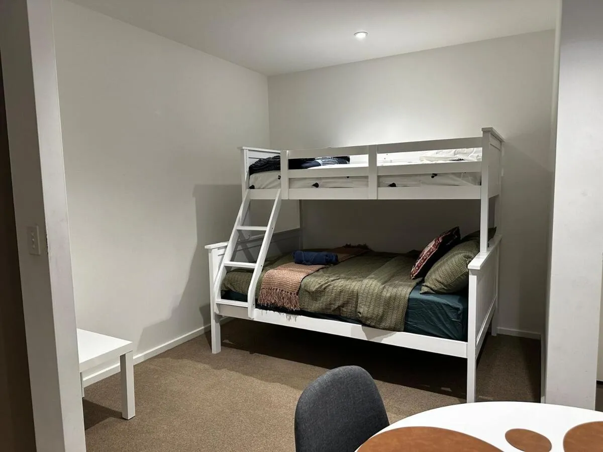 Image 1 of 2 BR apt close to Southern Cross