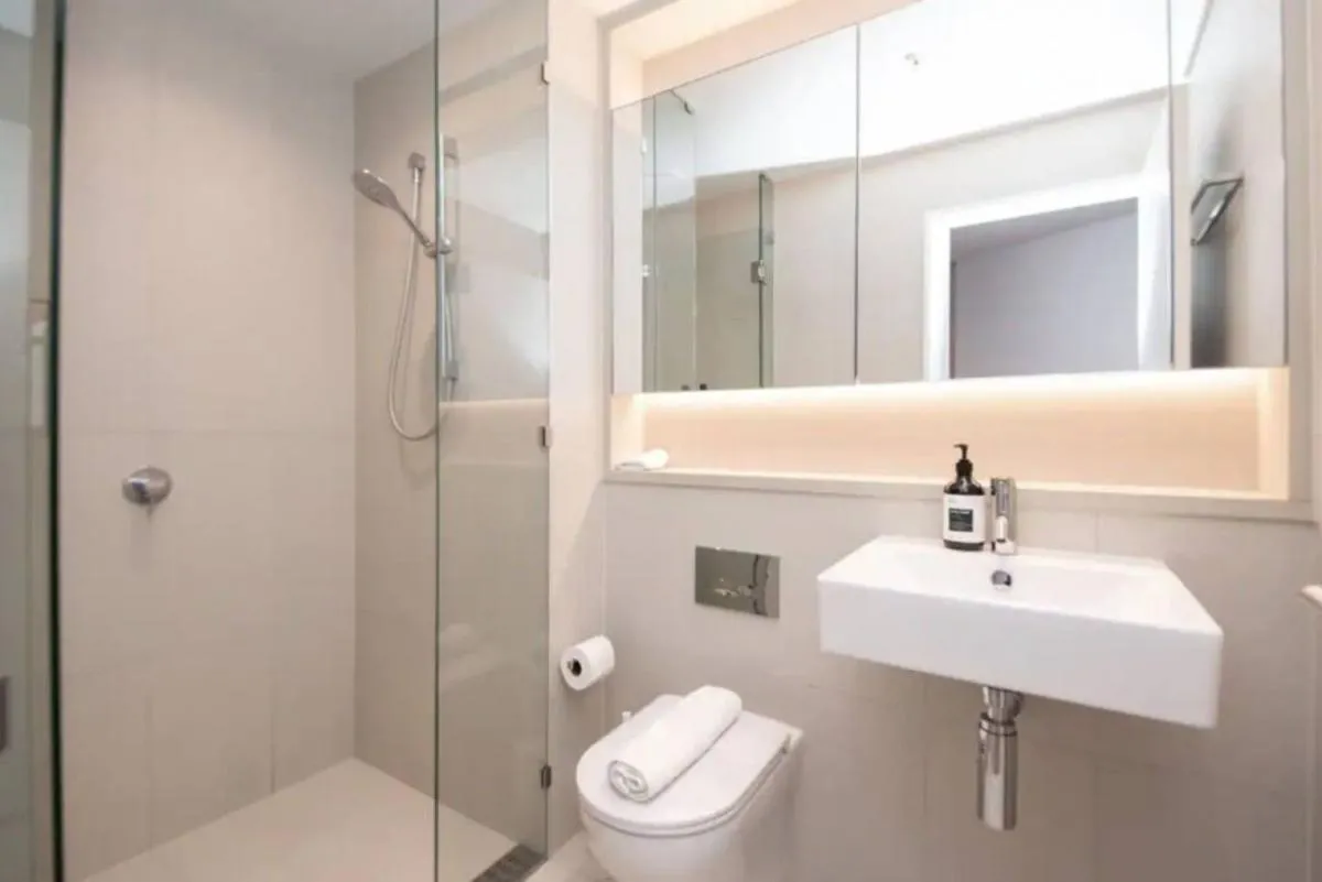 Image 2 of 65D Modern Abnb-style 2BR Apt nr Yarra river, Free Parking