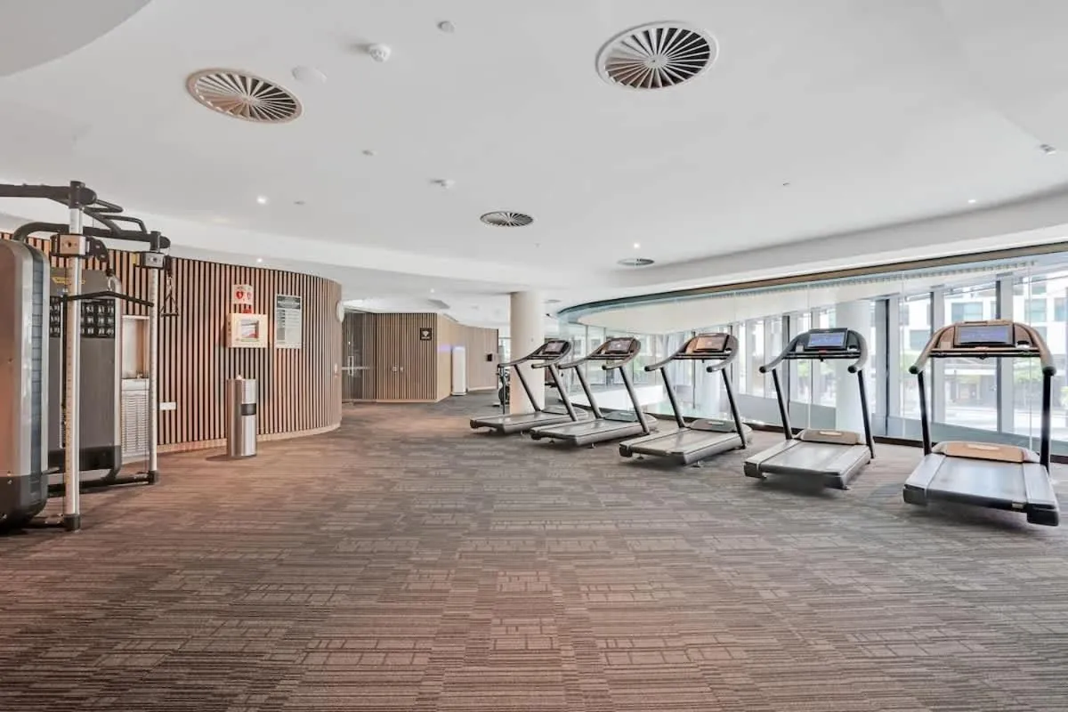 Image 5 of 889 Collins – Modern Executive 1BR Apt at Docklands