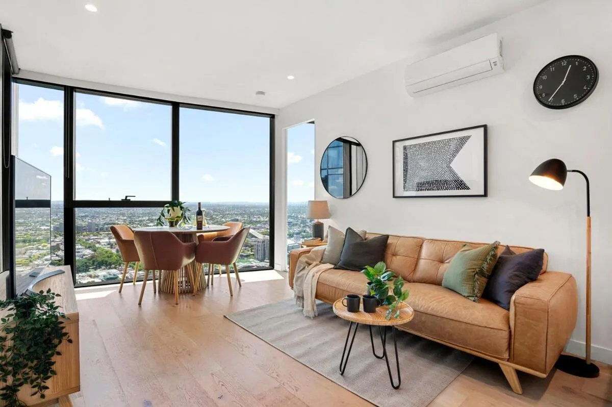 Image 2 of Amazing CBD Apartment with Epic Views and Free Parking!