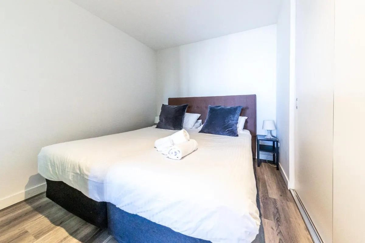 Image 1 of Aura2107, in CBD, 2 Bedroom with Balcony, Stunning Yarra River Views