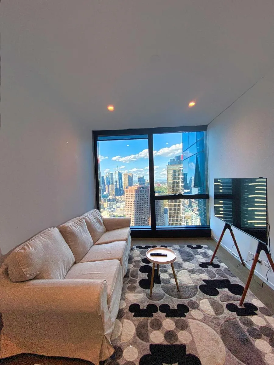 Image 4 of Aus108 – 1B1B with breathtaking city views