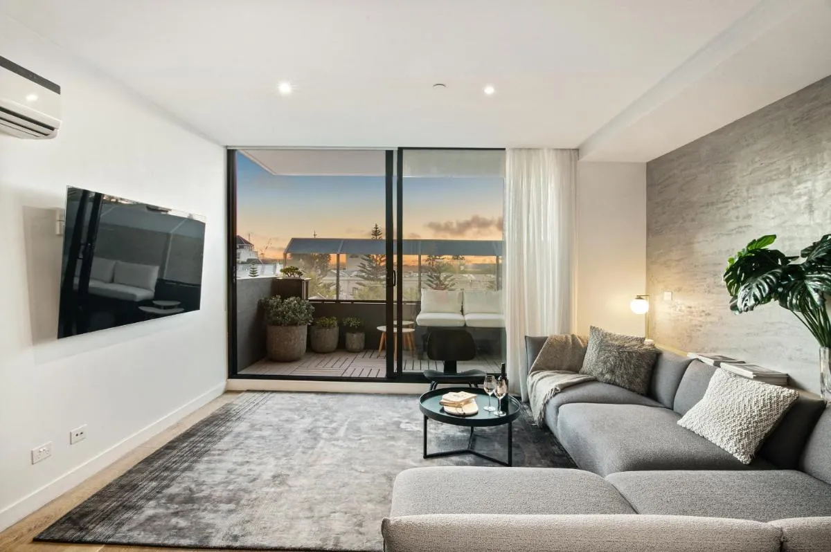 Image 4 of Beachside Gem with Gorgeous Views & Cafes Steps Away!