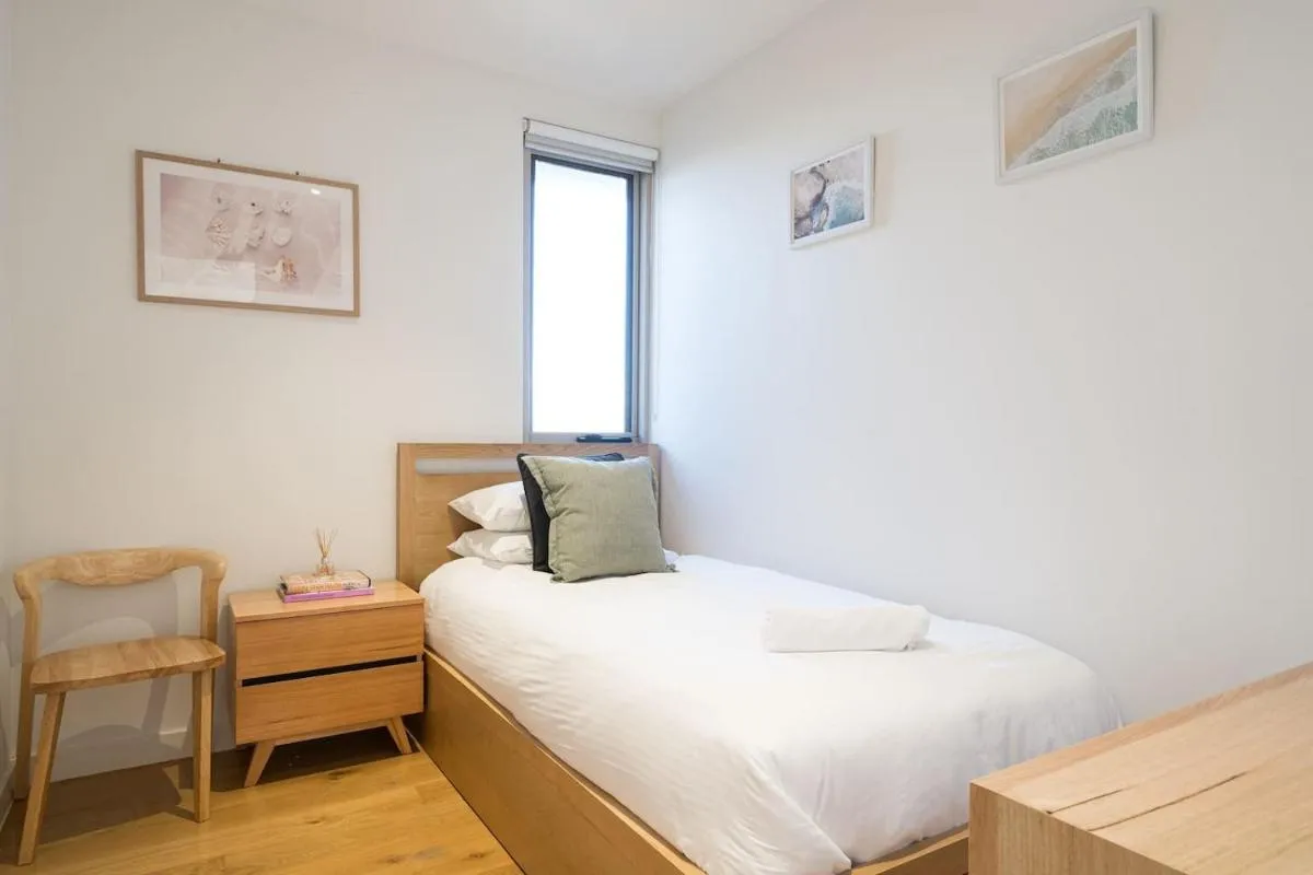 Image 1 of ‘Bon Beachfront Haven’ Cosy Coastal Calm