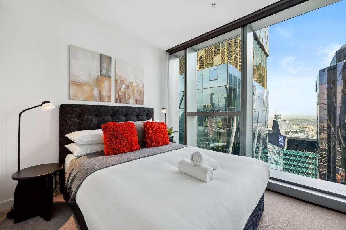 Image 1 of Brand New Luxe Living in CBD 2 Bedroom with Pool Sauna Gym