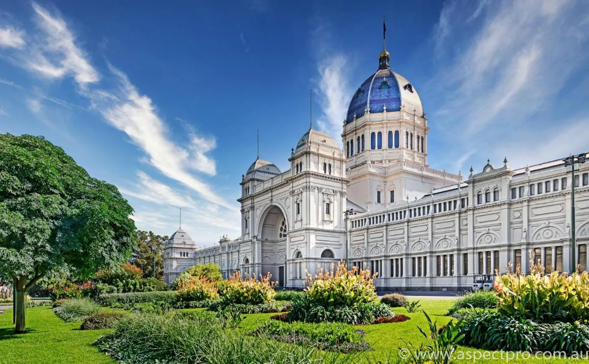 Image 6 of Breathtaking Views – Elegant City Stay – Central Location