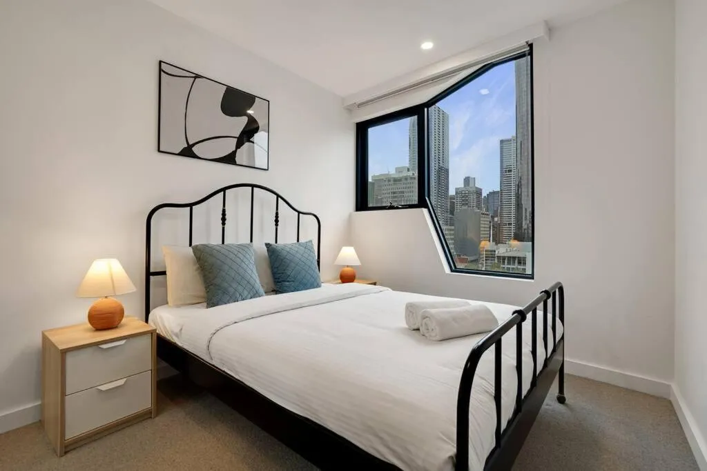 Image 1 of Bright 2B apt next to Flagstaff Garden freeparking#FG10