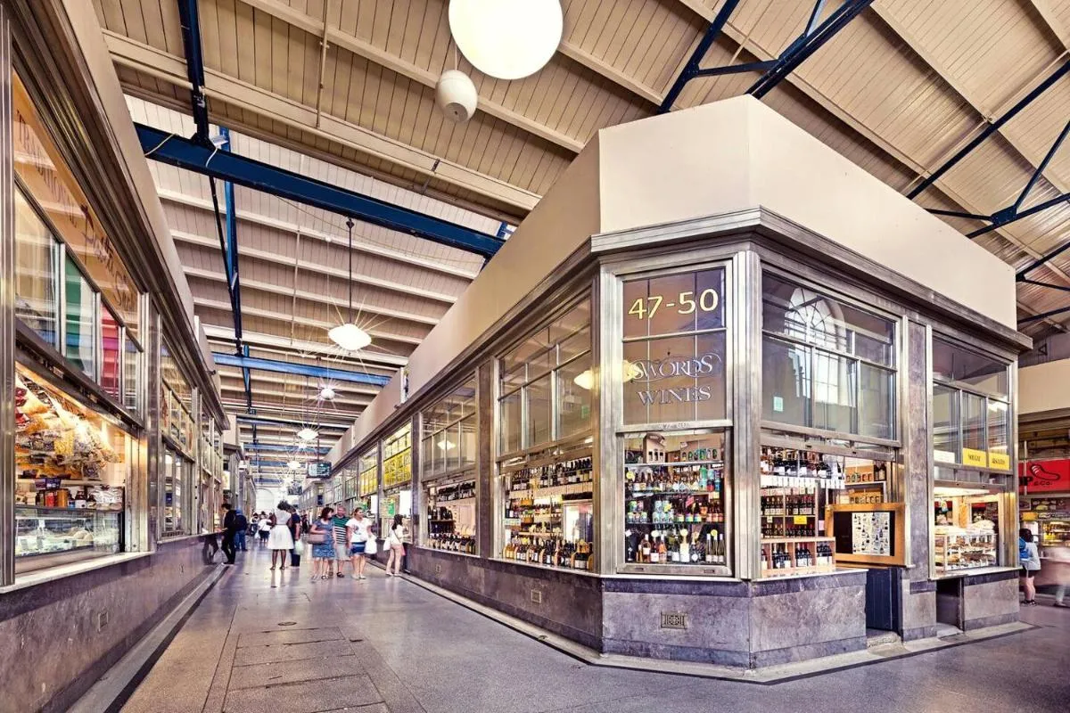 Image 5 of CBD Comfort – Stylish Space in Prime Location