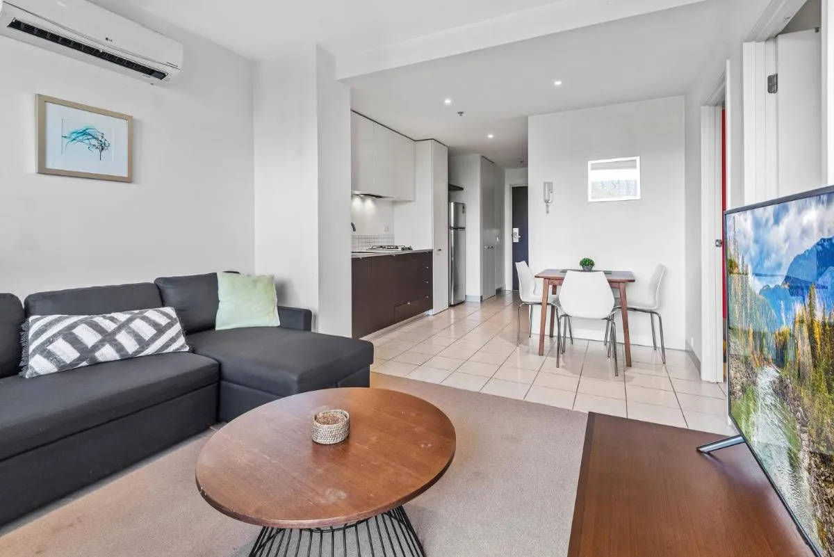 Image 1 of Central 1-Bed Apartment with Secure Parking