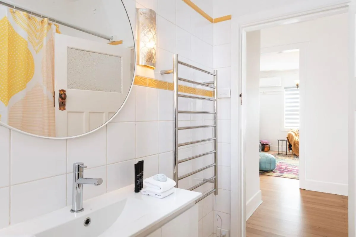 Image 2 of Charming 3-Bedroom Retreat by St Kilda Gardens