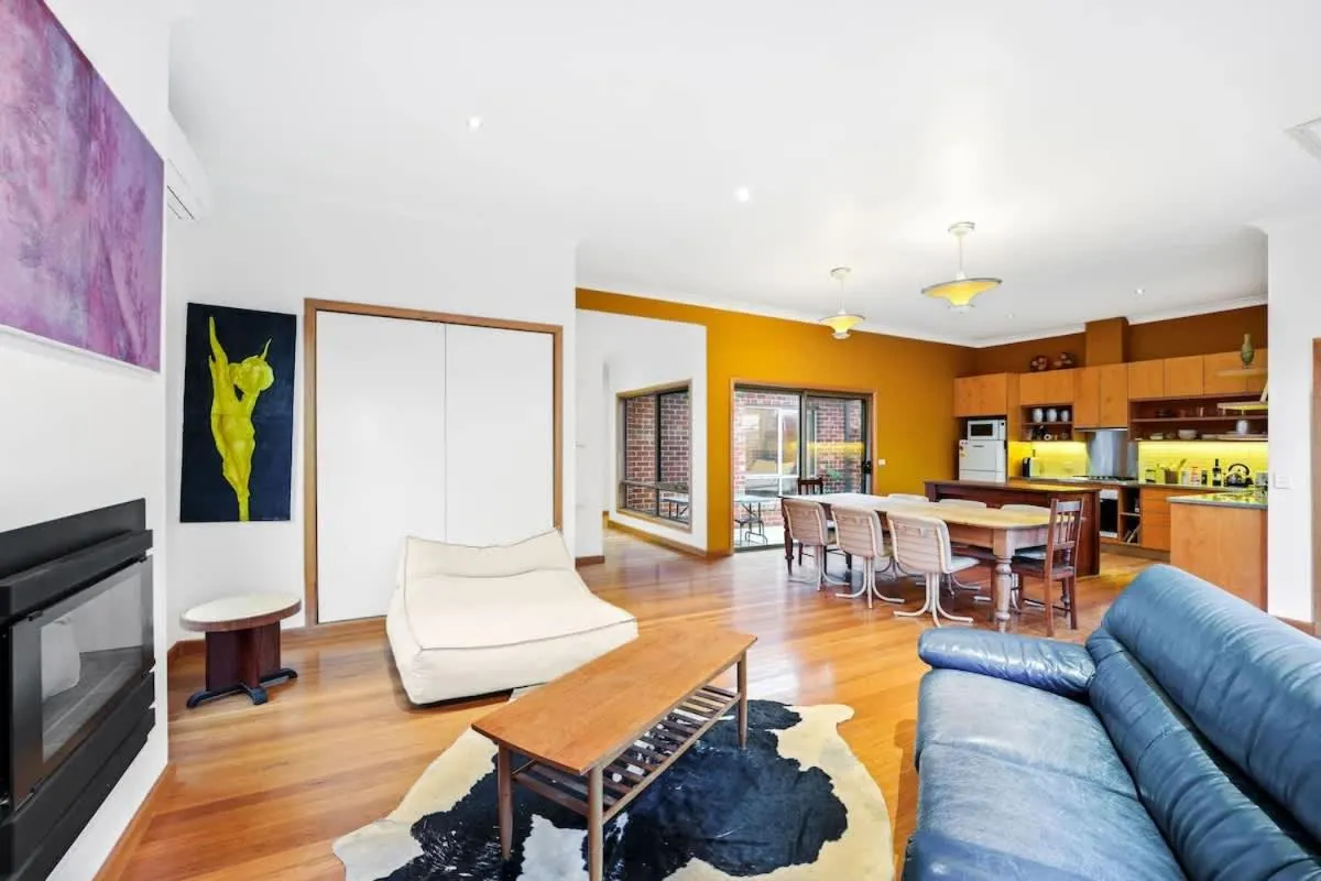 Image 4 of Charming Double Brick Brunswick Bungalow for 4