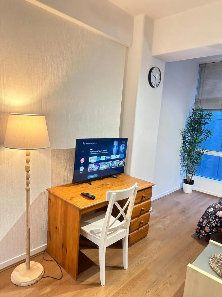 Image 5 of Charming Studio Retreat Lonsdale Street