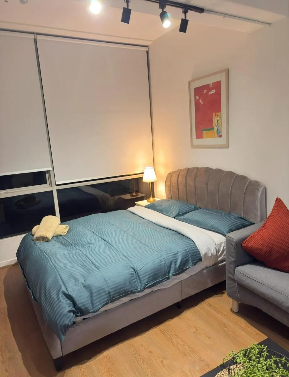 Image 6 of Charming Studio Retreat Lonsdale Street