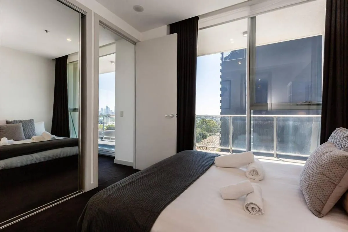 Image 6 of City View Chic in South Yarra with Parking