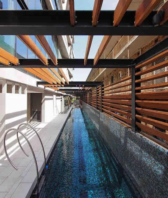 Image 3 of Classy 2B apt next to Albert Park w Free Parking#LA08