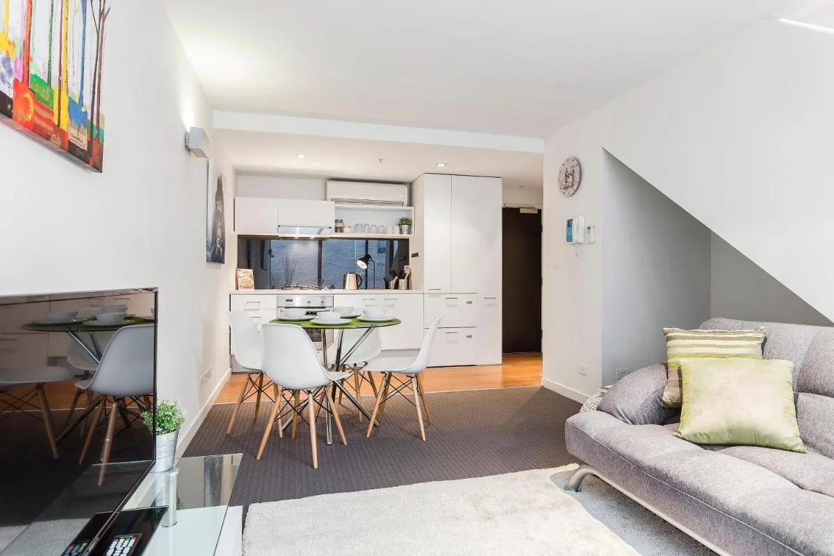 Image 3 of Complete Host AquaLuna Apartments