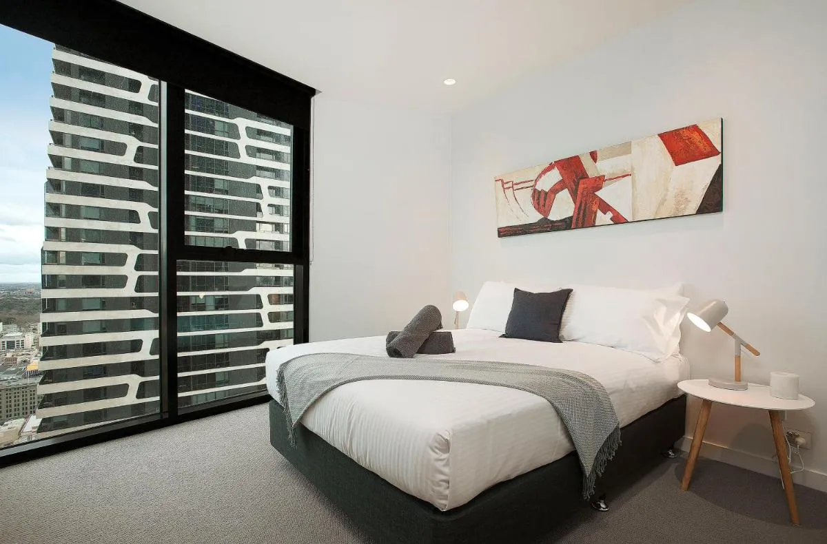Image 5 of Complete Host CBD Lighthouse Apartments