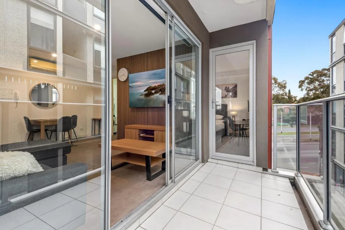 Image 4 of Cosy 1-Bed with Balcony in Trendy St Kilda