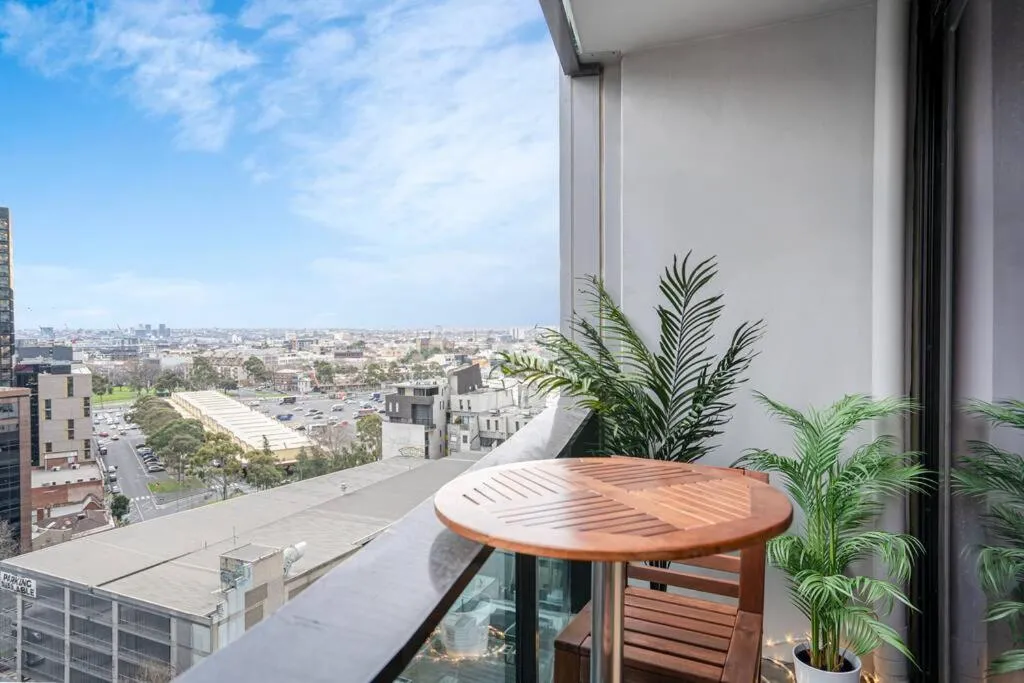 Image 5 of Cozy 1B apt in Central Mel -unbeatable location-#EQ16