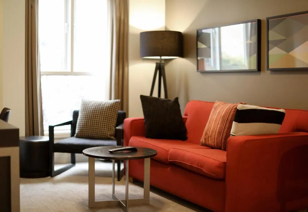 Image of Cozy 1 Bedroom Apartment With Pool And Gym